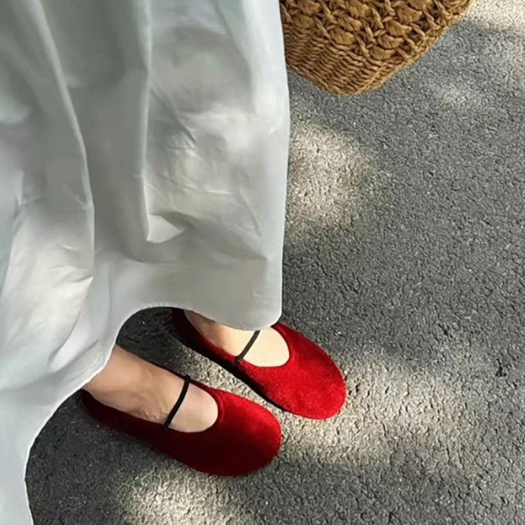 Dané | Women’s Elegant Suede Ballet Flats