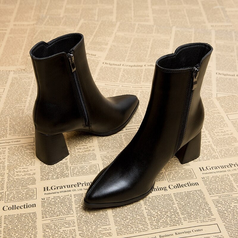 Melanie | Women's Sleek Block-Heel Ankle Boots